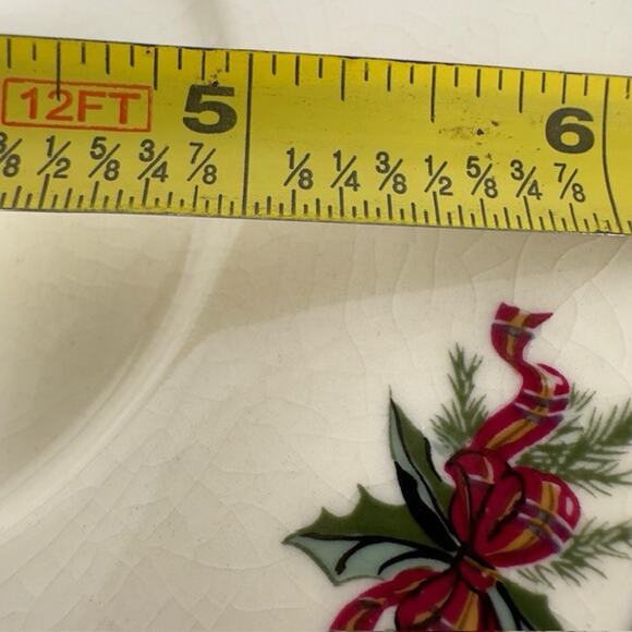 R H Macy The Cellar O'Tannenbaum, 1 Saucer Plate Holly & Ribbon Border Christmas - Picture 6 of 7